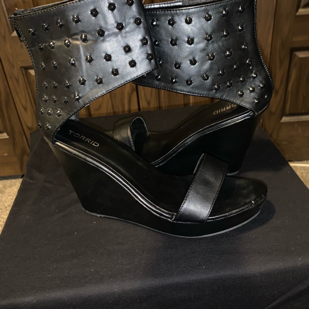👠TORRID SANDALS 👠 - Picture 3 of 5